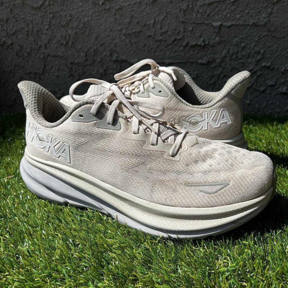Hoka One One Shoes Men Size 10.5 Wide Clifton 9 Wide Oat Milk Barley Lace Up